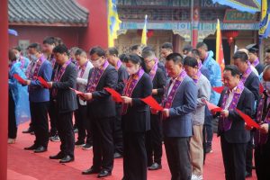 楊文龍董事長出席樟樹第52屆全國藥材藥品交易會系列活動(dòng)